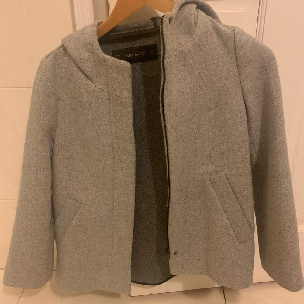 Gray Zara cropped coat with hood xs